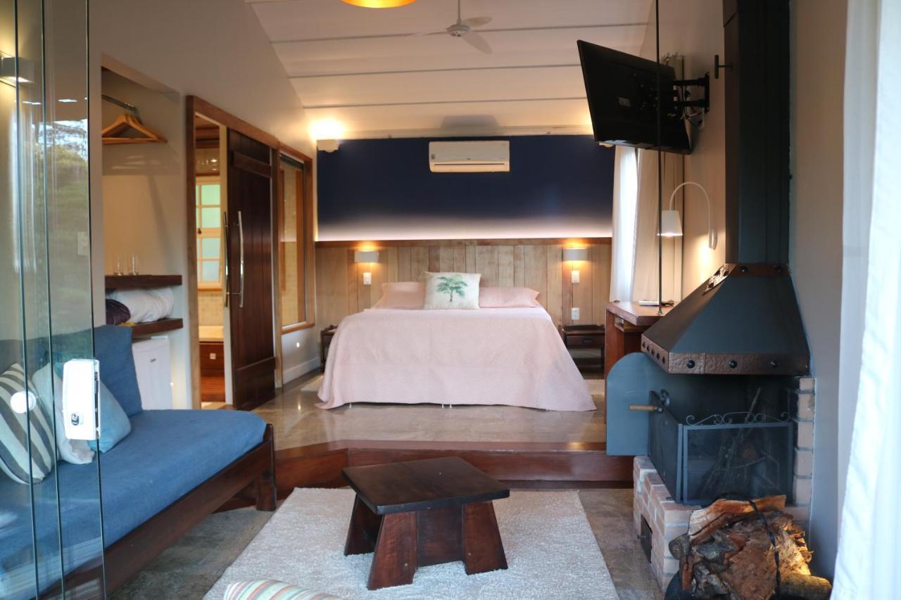 Auberge Suisse Pousada Нова-Фрибургу Екстер'єр фото