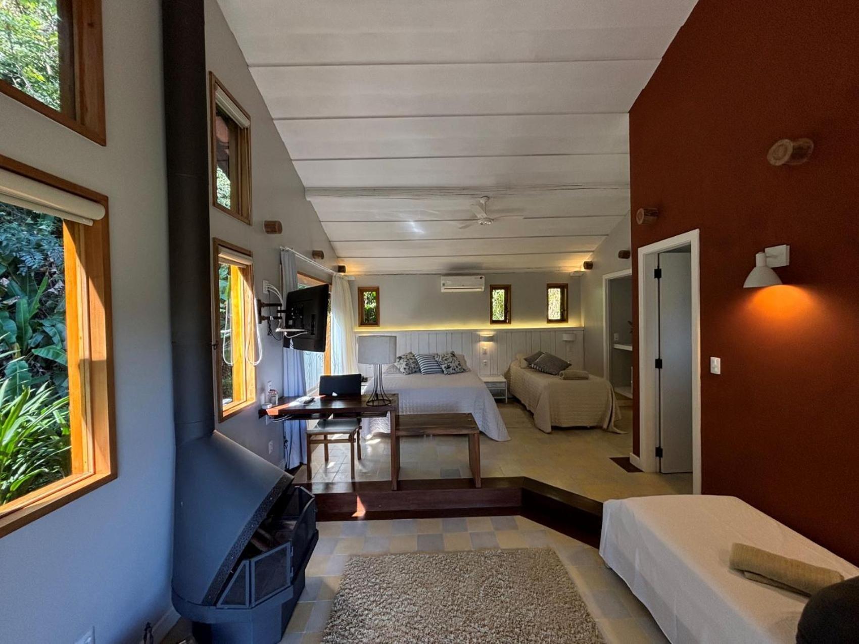Auberge Suisse Pousada Нова-Фрибургу Екстер'єр фото