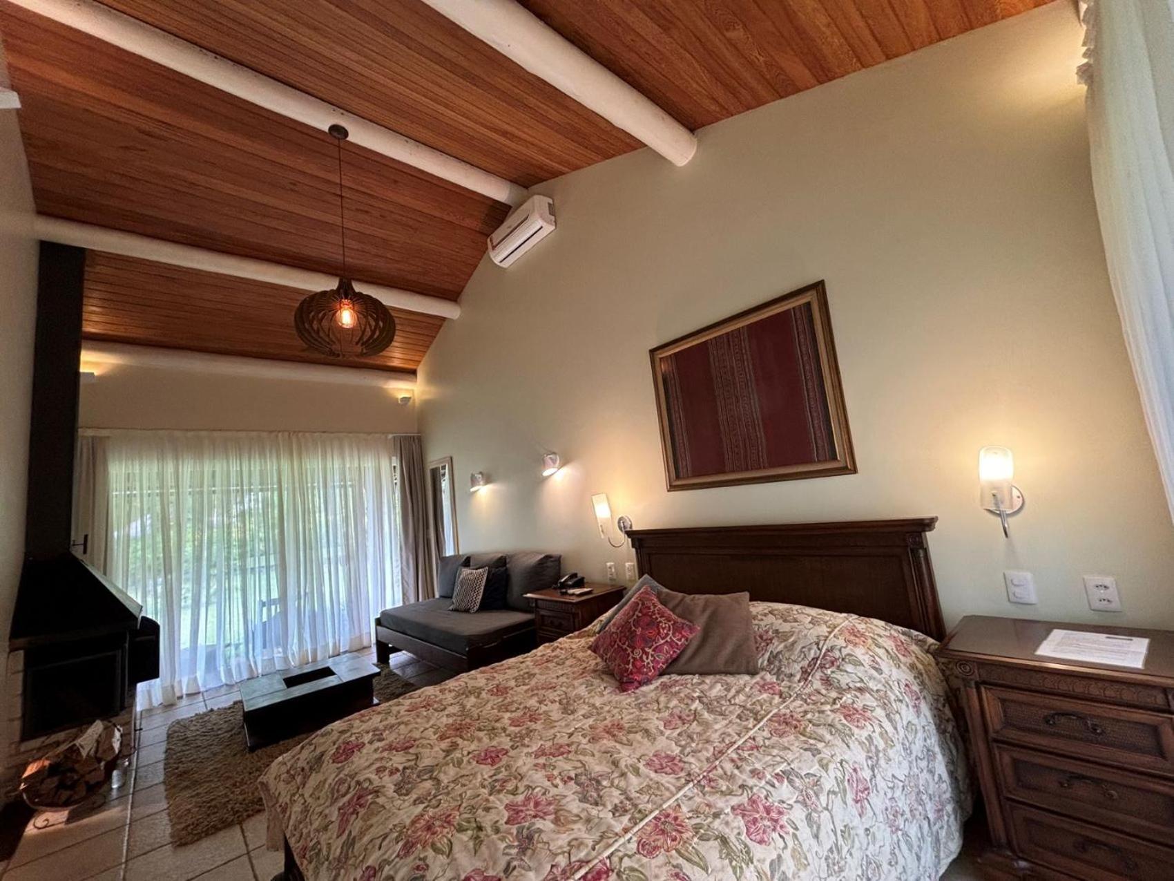 Auberge Suisse Pousada Нова-Фрибургу Екстер'єр фото