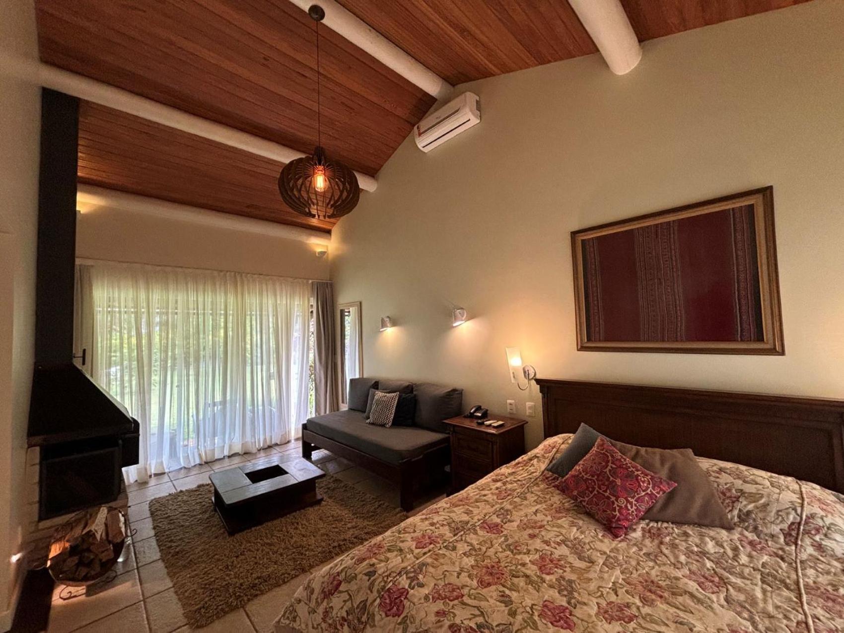 Auberge Suisse Pousada Нова-Фрибургу Екстер'єр фото