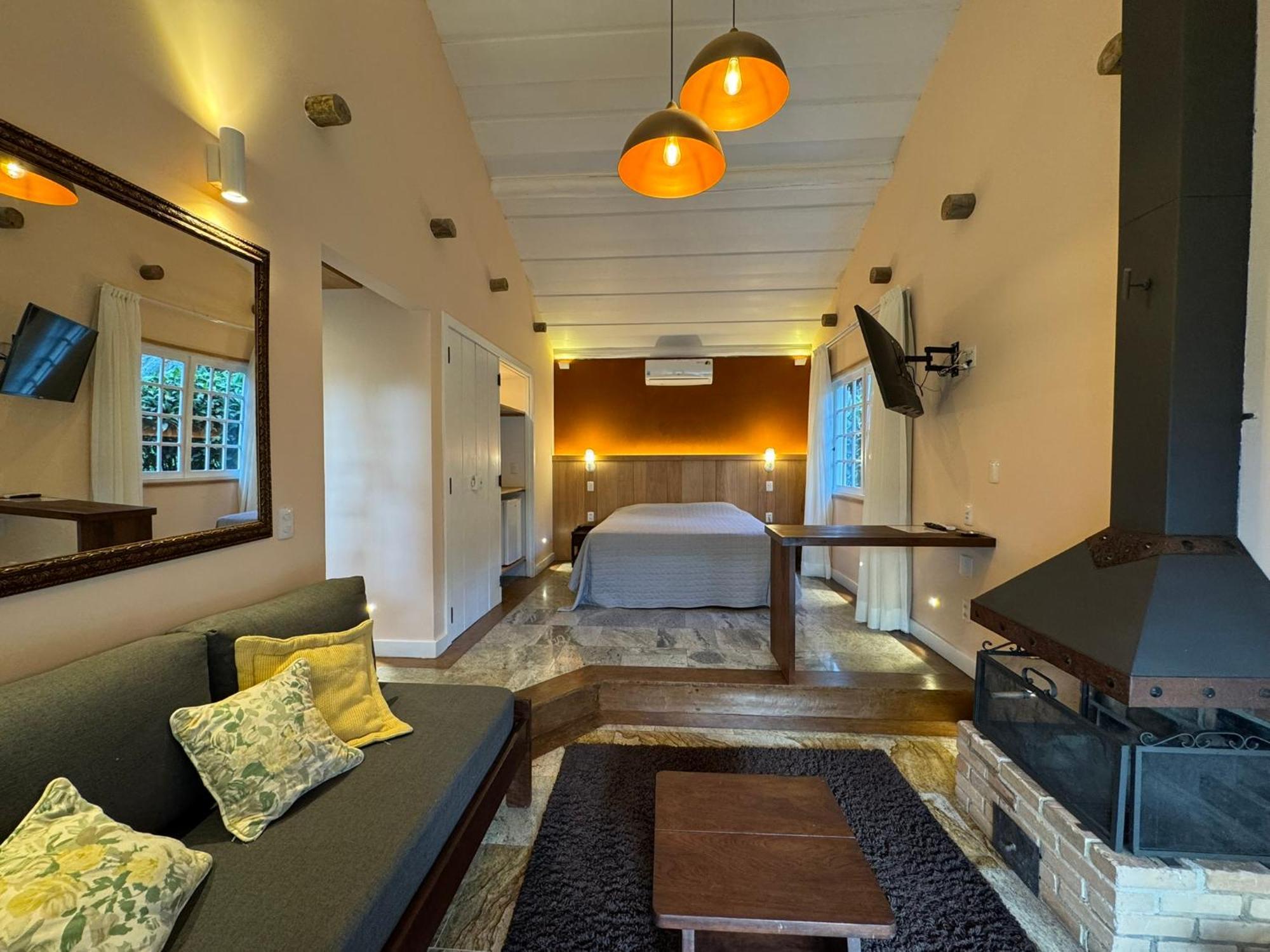 Auberge Suisse Pousada Нова-Фрибургу Екстер'єр фото